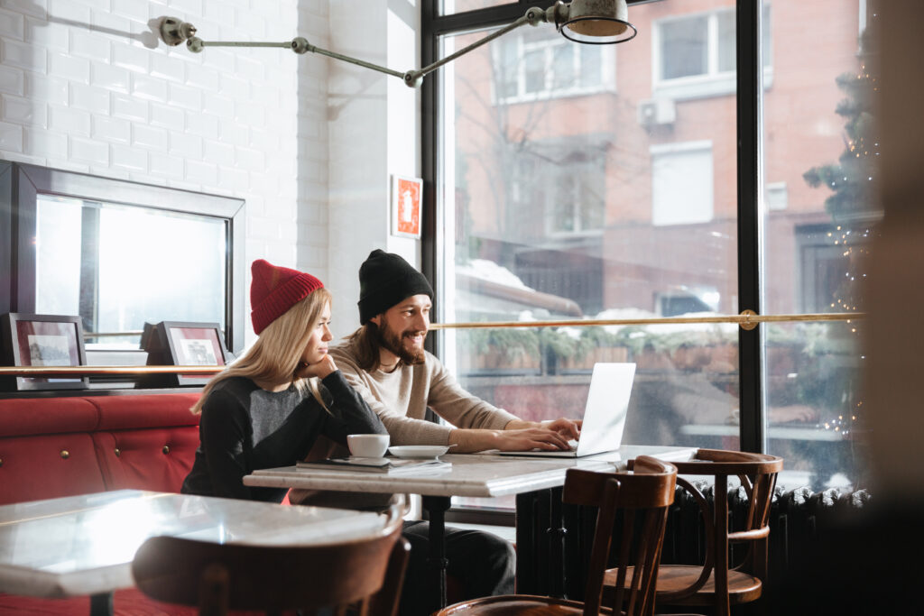 Nie tylko pieniądze – czym jest barter i dlaczego zyskuje na popularności?